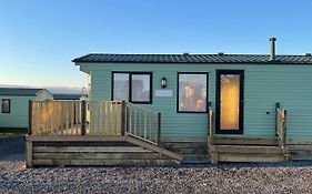 Beautiful 2-Bed Static Caravan